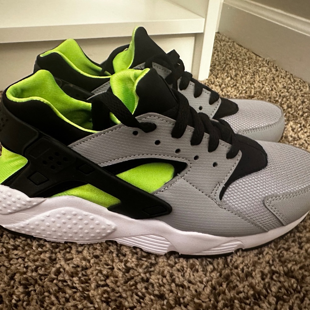 Youth Nike Air Huarache